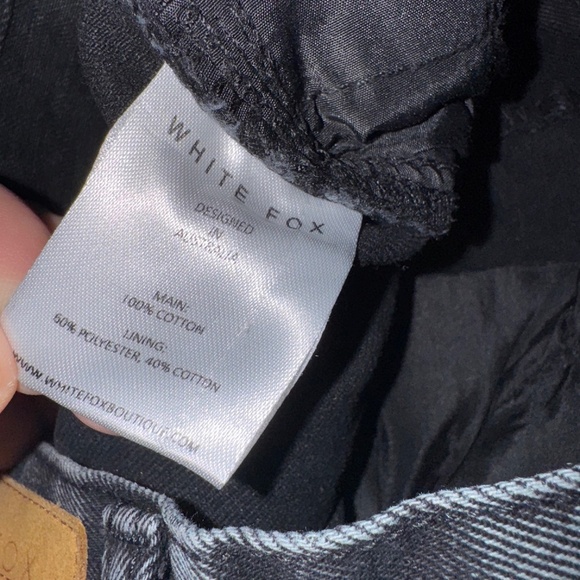 White Fox Boutique Rock Your Body High Waist Straight Tapered Mom Jeans XXS - Picture 3 of 7